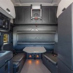 2024 Freightliner Cascadia Interior